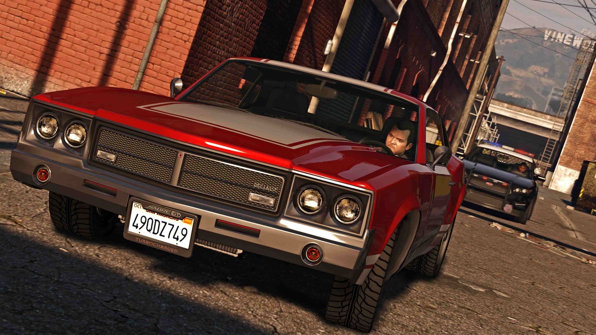 Hikâye atmosferi için kullanılan resmi GTA V PC ekran görüntüsü